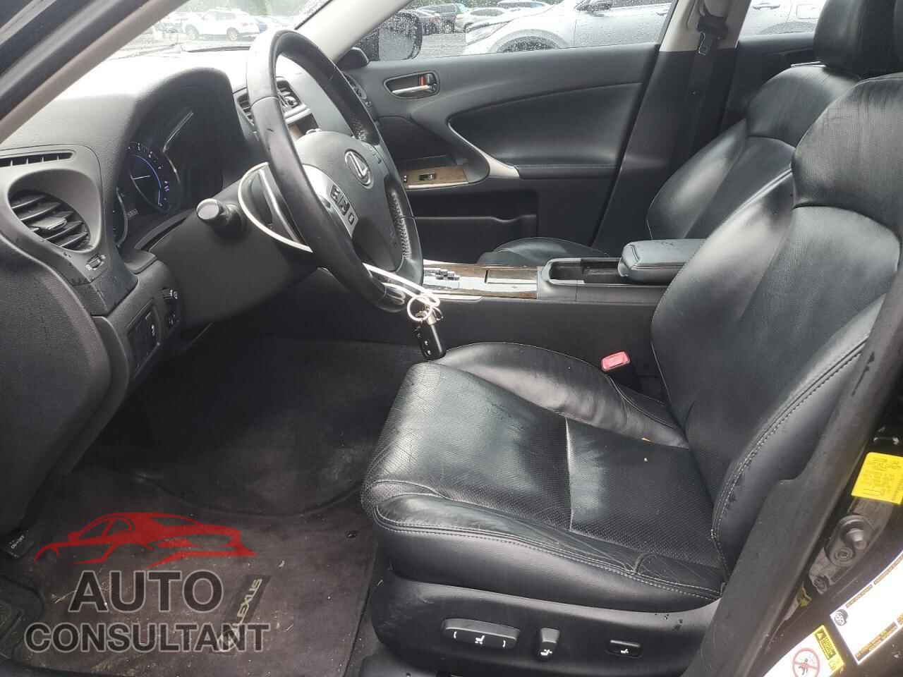 LEXUS IS 2013 - JTHCF5C21D5060804
