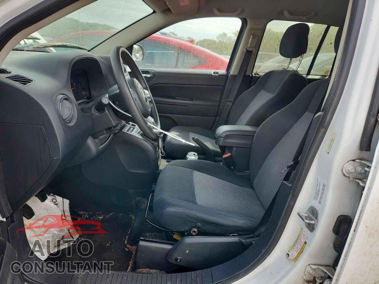 JEEP COMPASS 2011 - 1J4NF1FB1BD255491