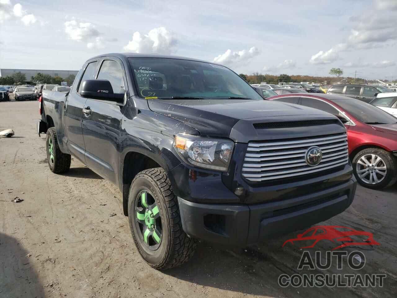 TOYOTA TUNDRA 2019 - 5TFUM5F15KX083342