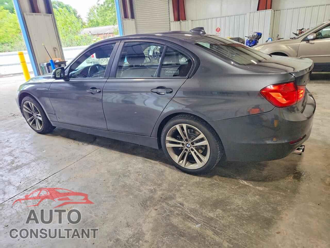 BMW 3 SERIES 2013 - WBA3B5C54DF596810