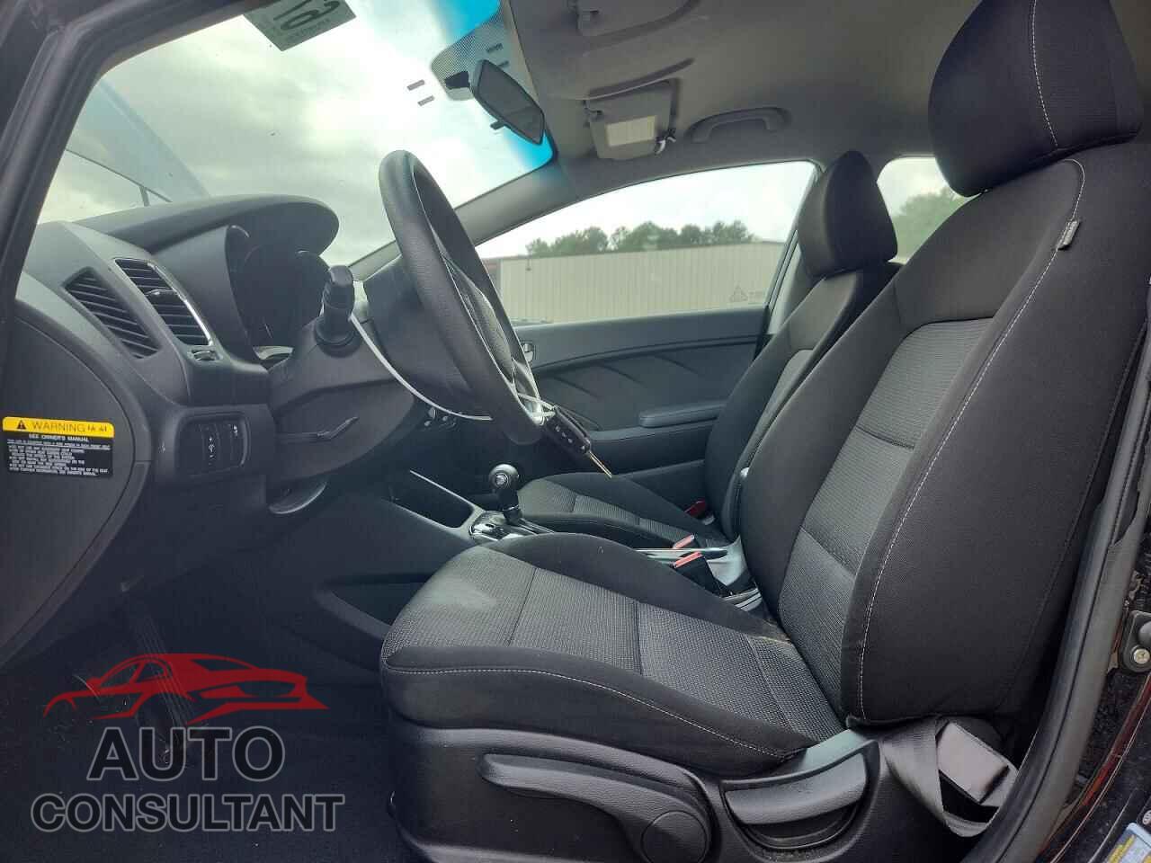 KIA FORTE 2017 - 3KPFK4A76HE130357