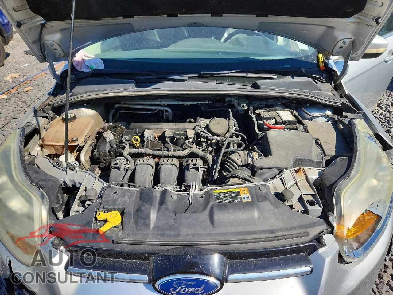 FORD FOCUS 2012 - 1FAHP3M24CL207012