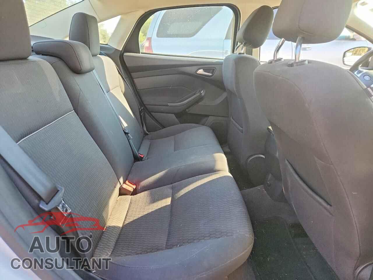 FORD FOCUS 2012 - 1FAHP3H2XCL140233