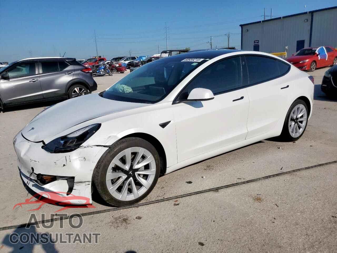 TESLA MODEL 3 2021 - 5YJ3E1EA1MF064528