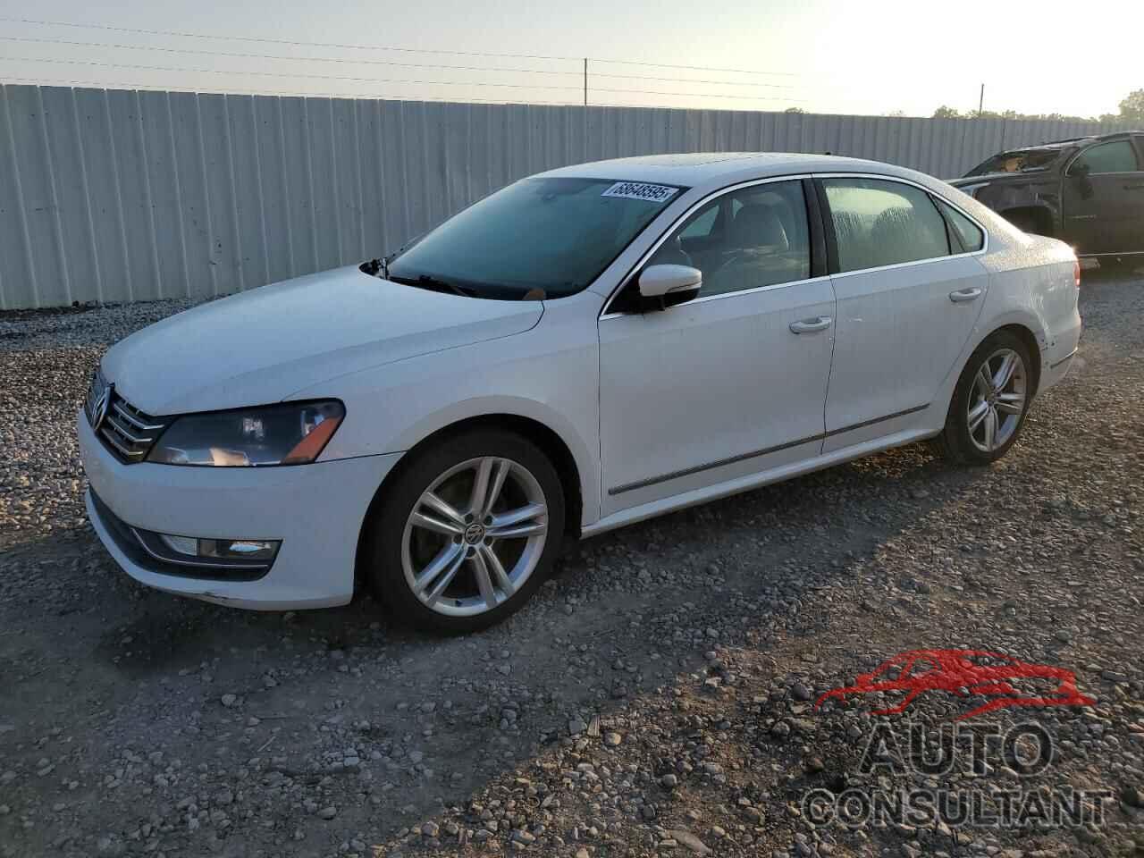 VOLKSWAGEN PASSAT 2014 - 1VWCT7A30EC006308