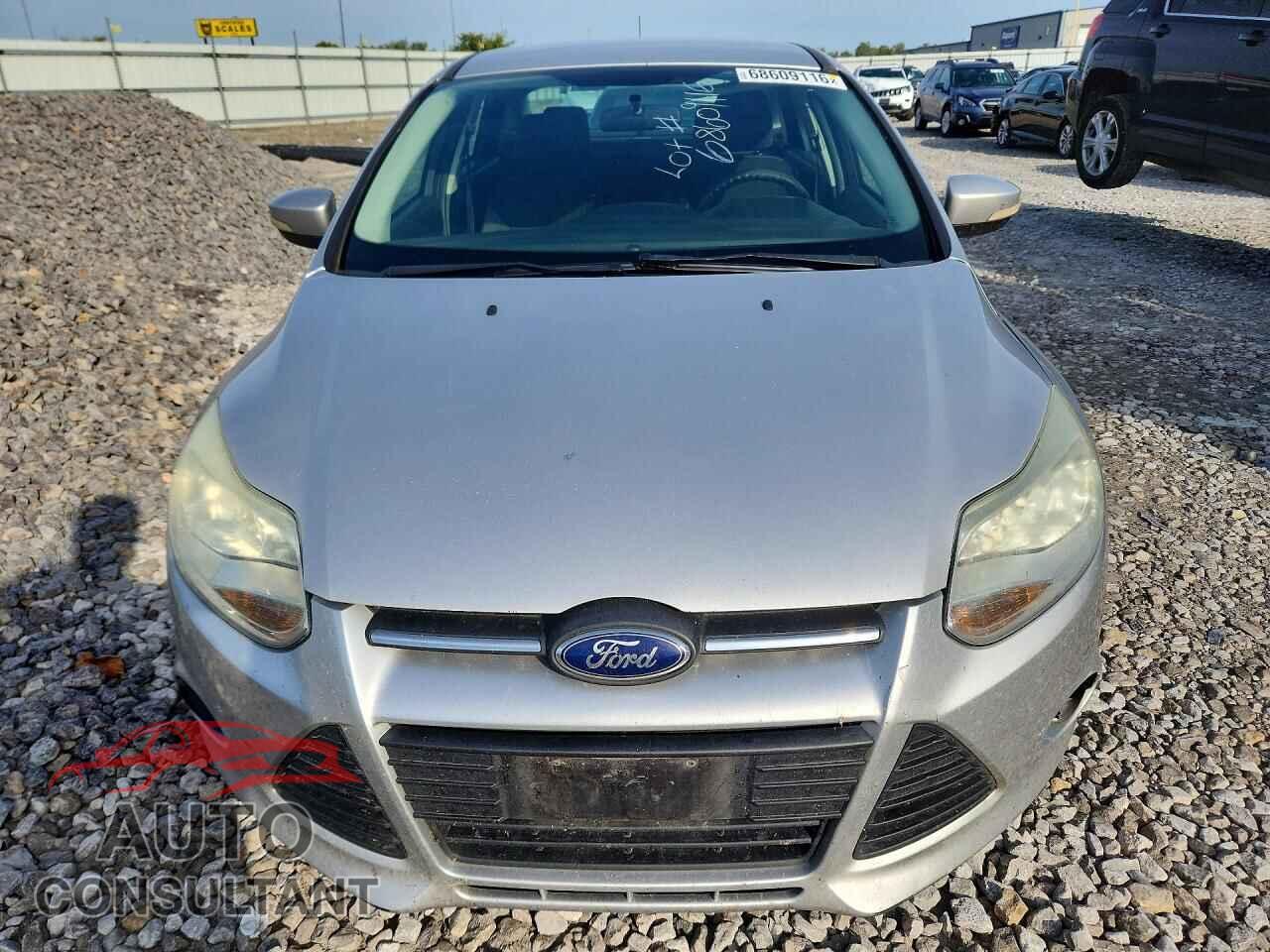 FORD FOCUS SEDA 2014 - 1FADP3F28EL214009