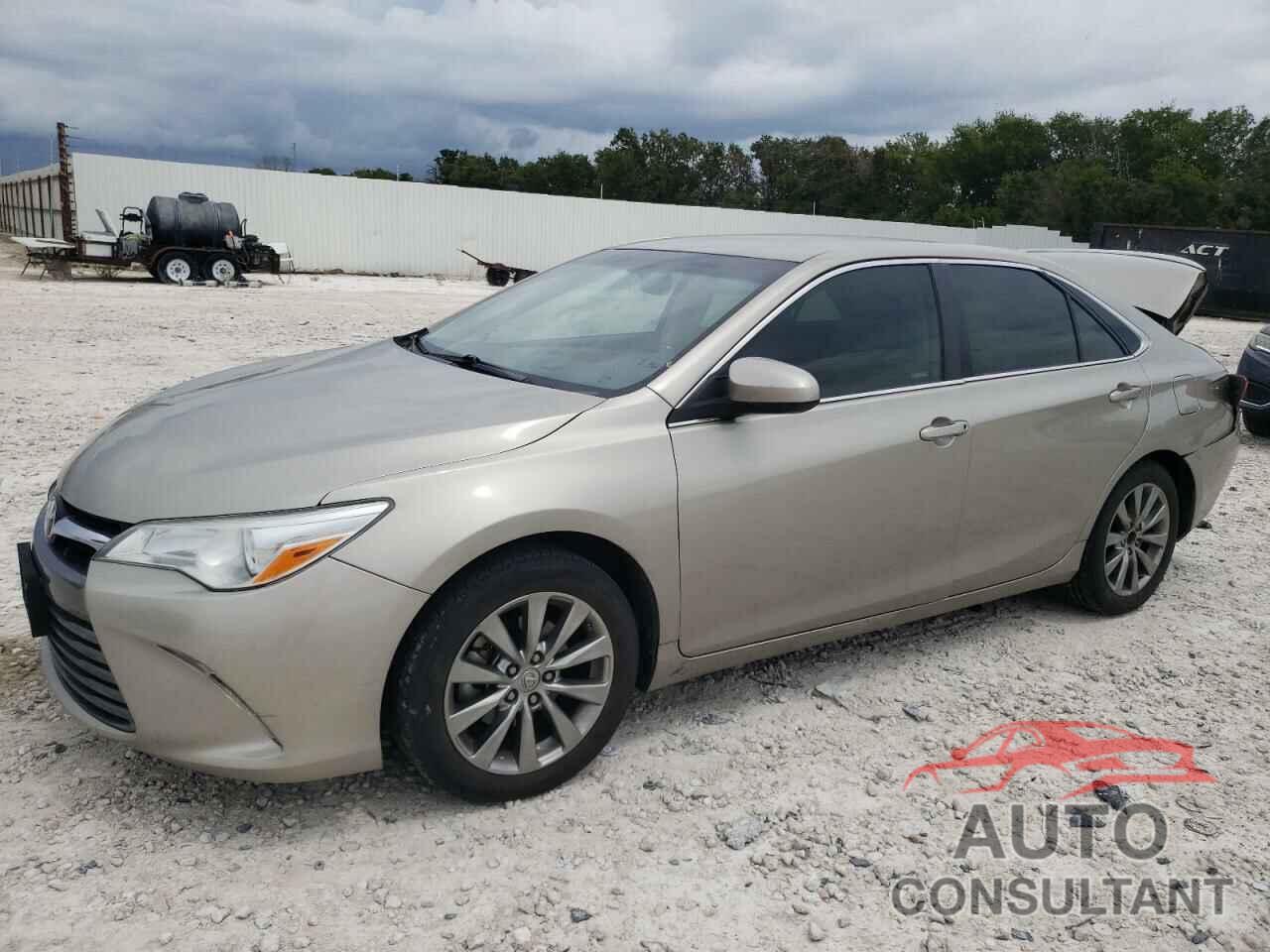 TOYOTA CAMRY 2016 - 4T4BF1FK5GR544682