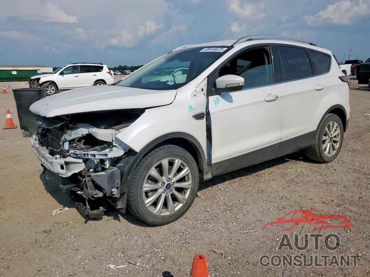 FORD ESCAPE 2017 - 1FMCU0J9XHUD11935