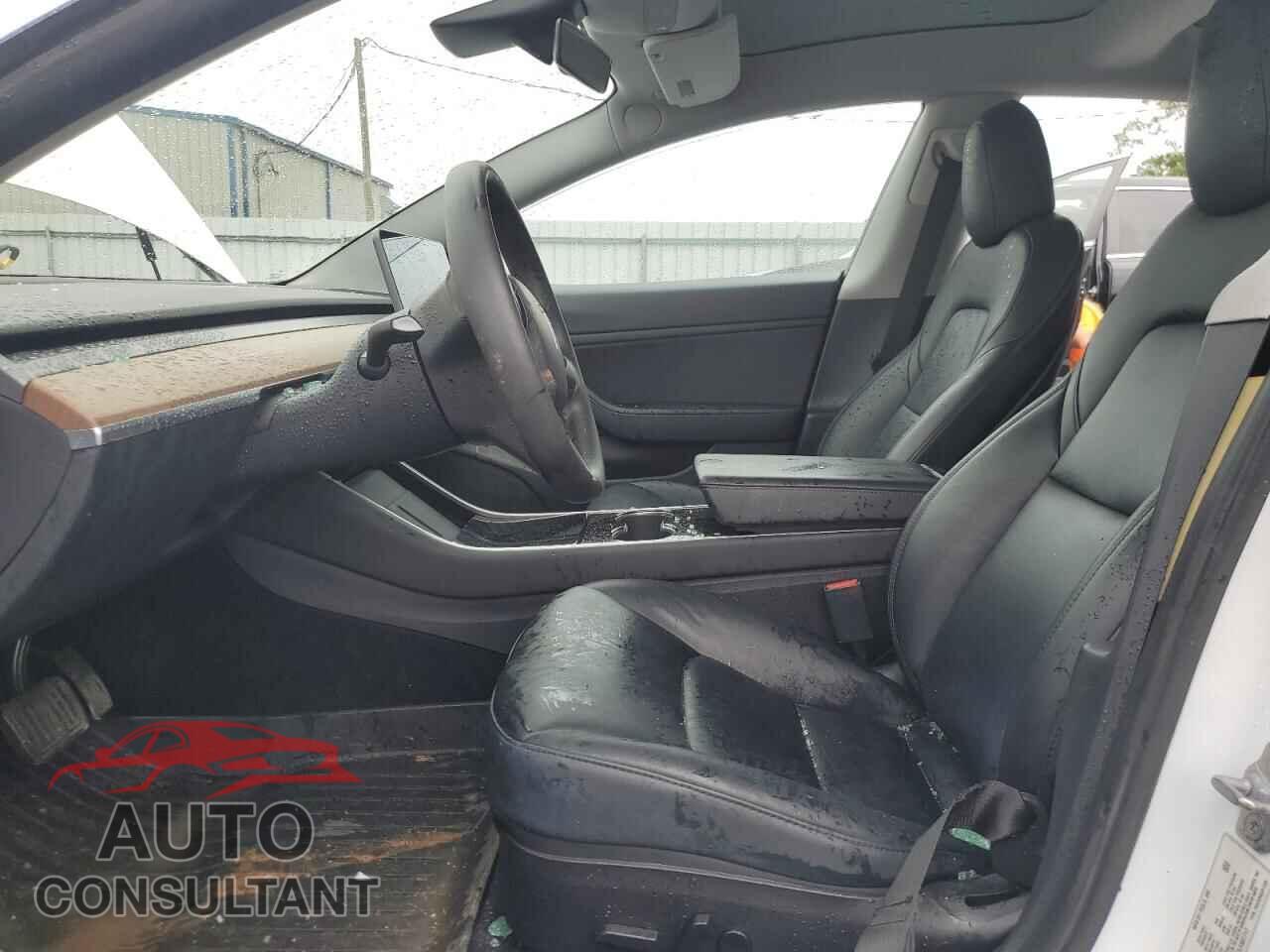 TESLA MODEL 3 2020 - 5YJ3E1EB7LF807717