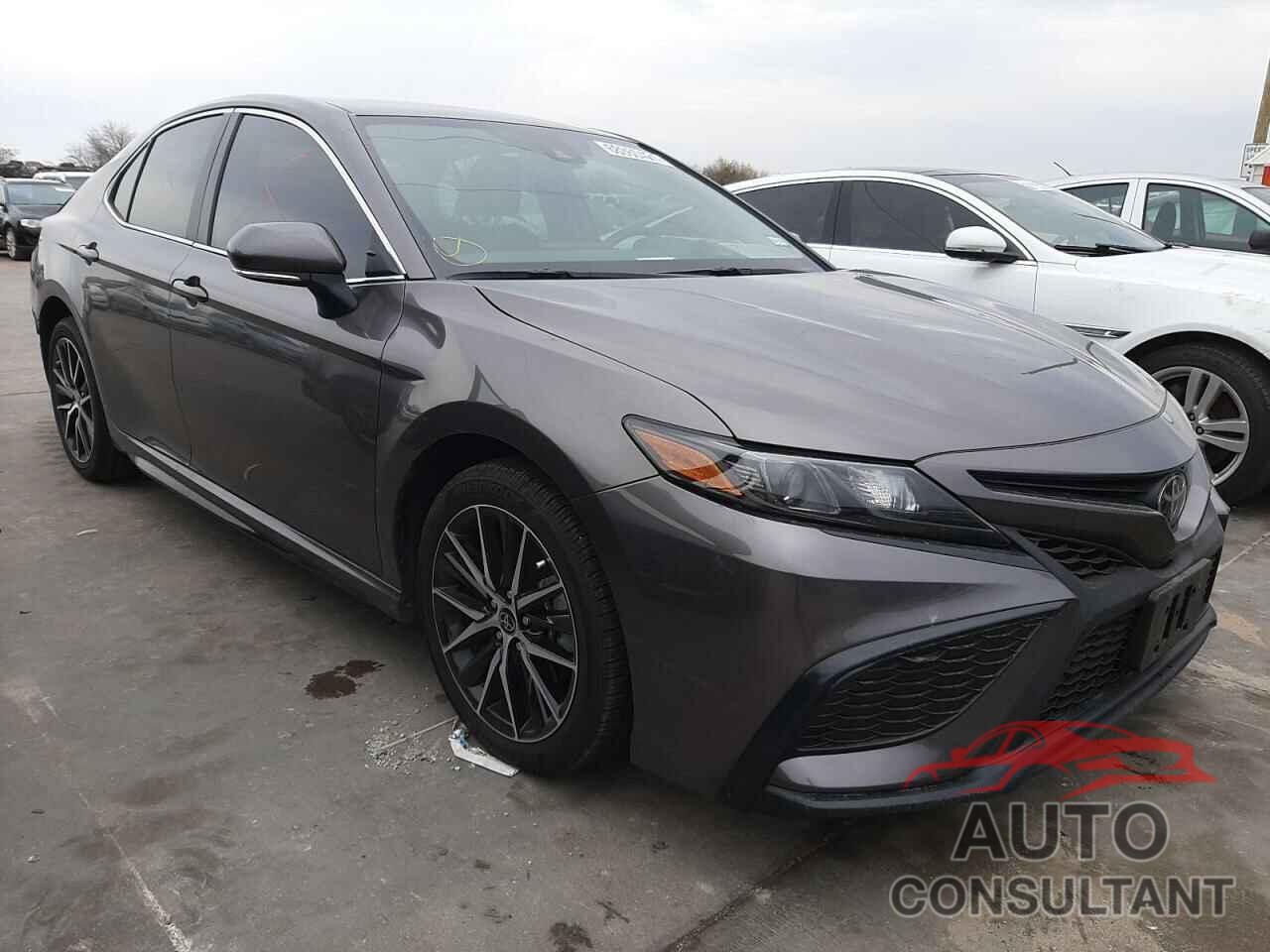 TOYOTA CAMRY 2022 - 4T1G11AK2NU621950