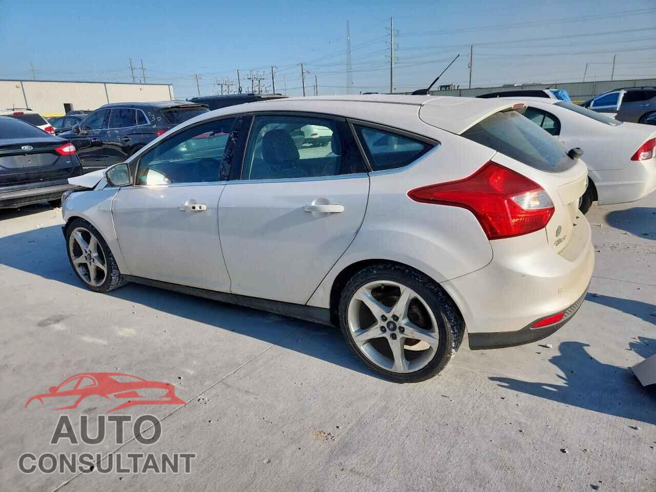 FORD FOCUS 2012 - 1FAHP3N26CL391500