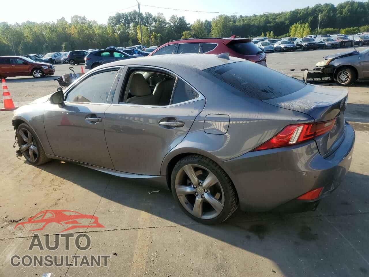 LEXUS IS 2014 - JTHBE1D29E5013379