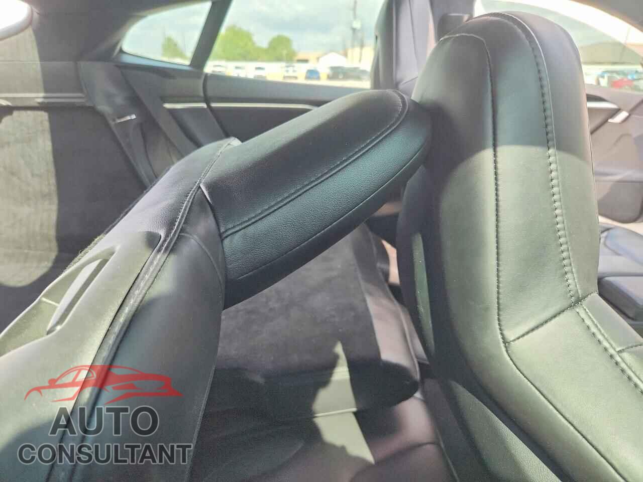 TESLA MODEL S 2015 - 5YJSA1S25FF096082