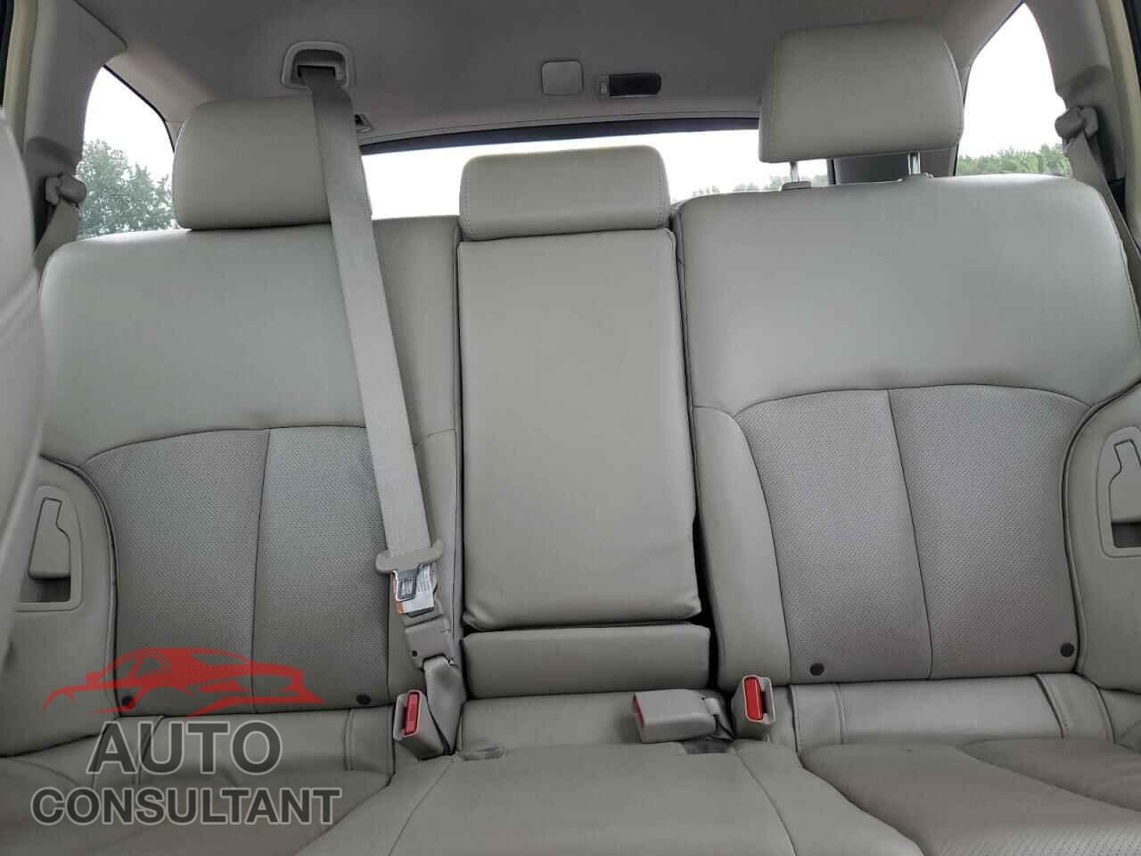 SUBARU OUTBACK 2013 - 4S4BRBKC5D3236192