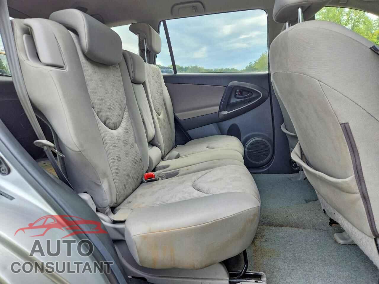 TOYOTA RAV4 2011 - 2T3BF4DV1BW090522