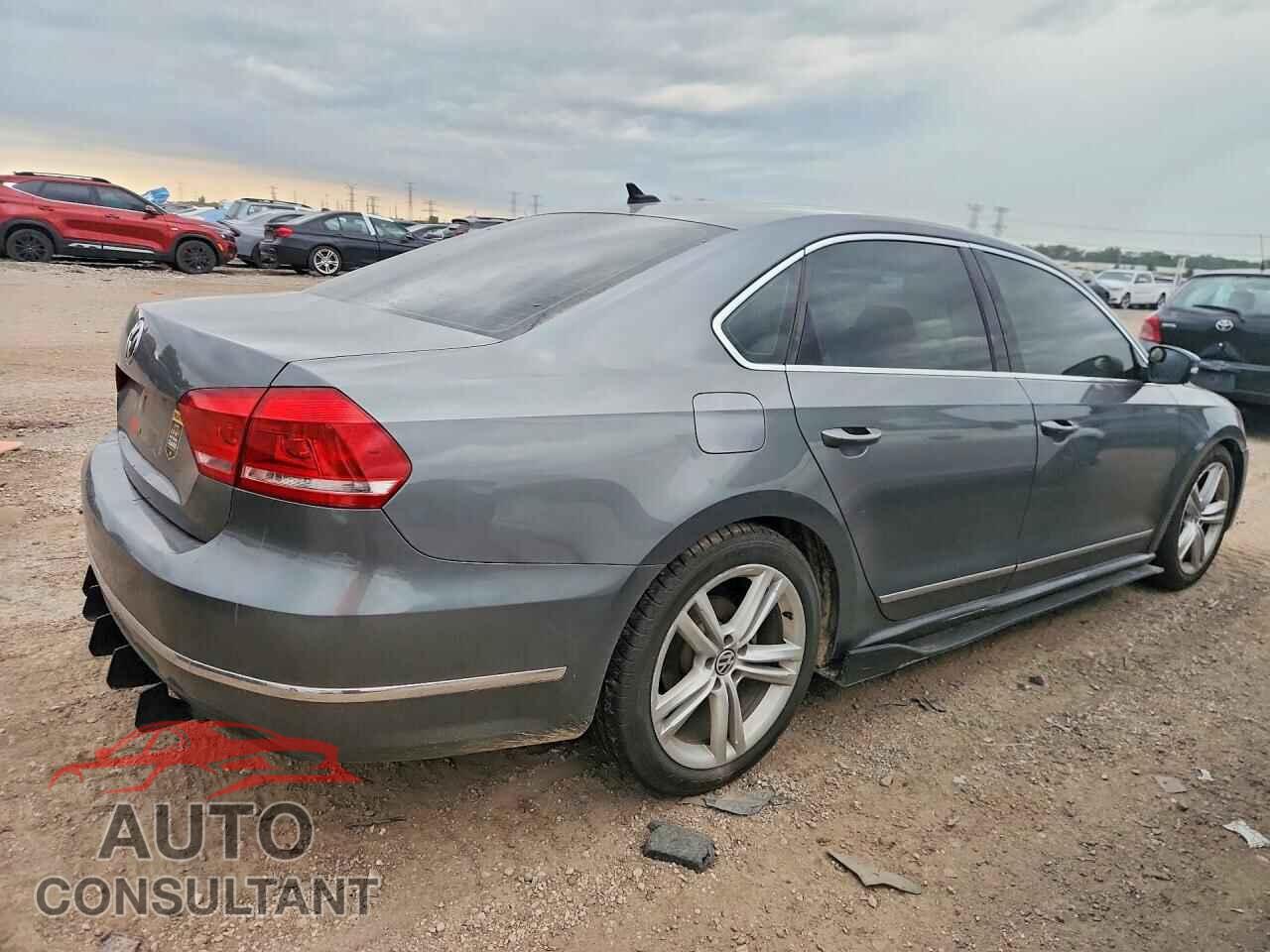 VOLKSWAGEN PASSAT 2015 - 1VWCS7A35FC116825