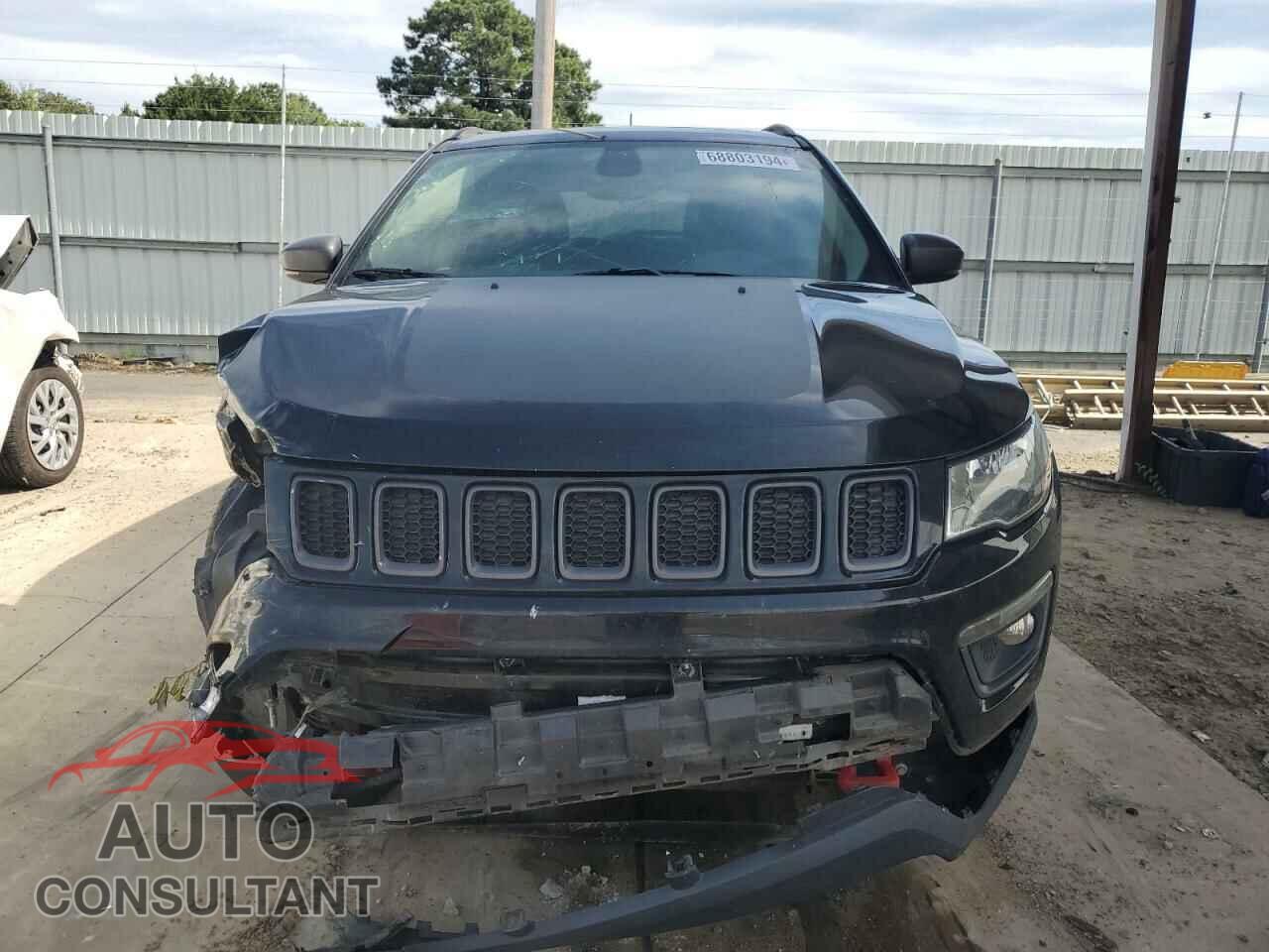 JEEP COMPASS 2018 - 3C4NJDDB4JT130227