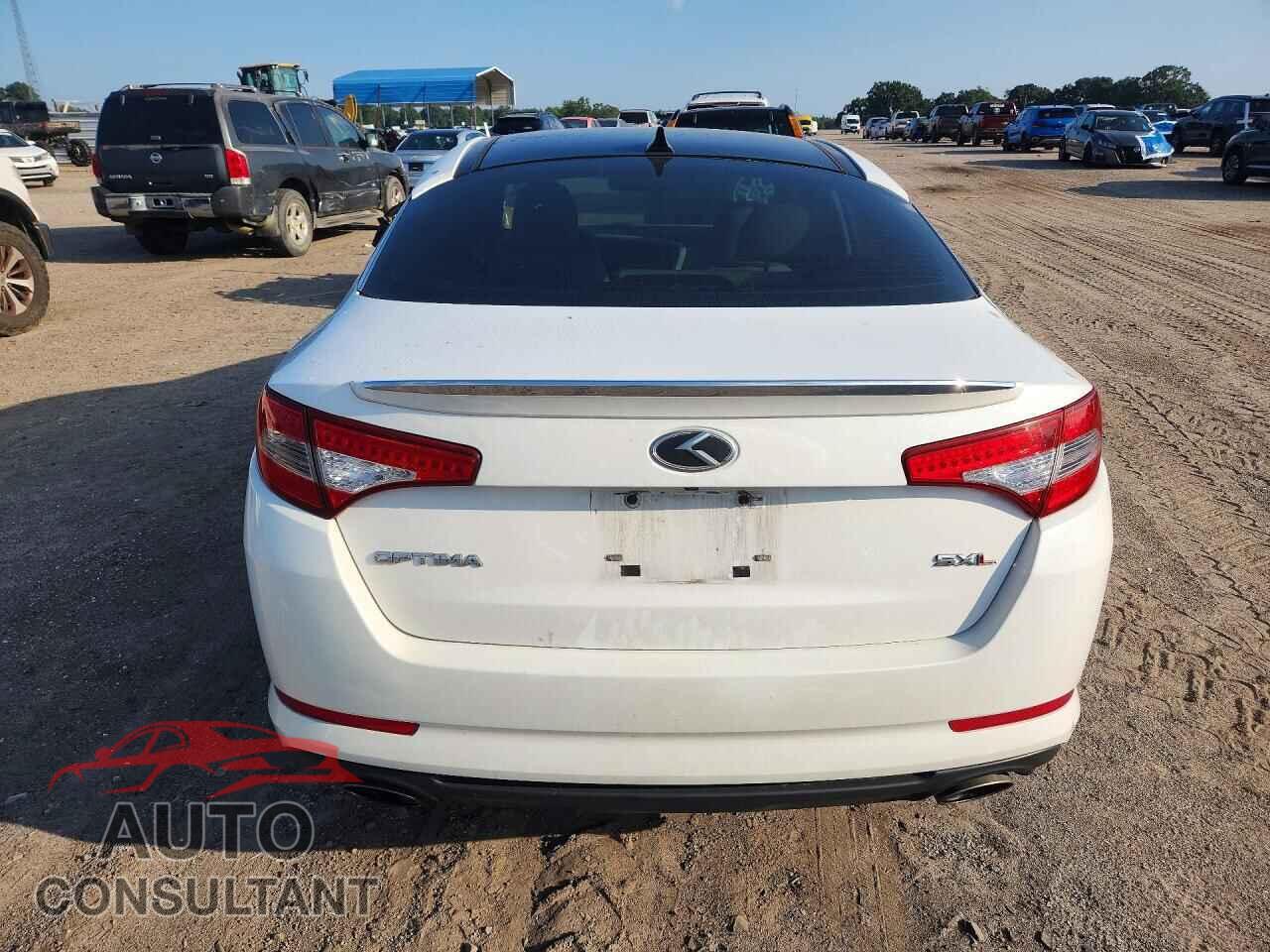 KIA OPTIMA 2013 - 5XXGR4A64DG094953