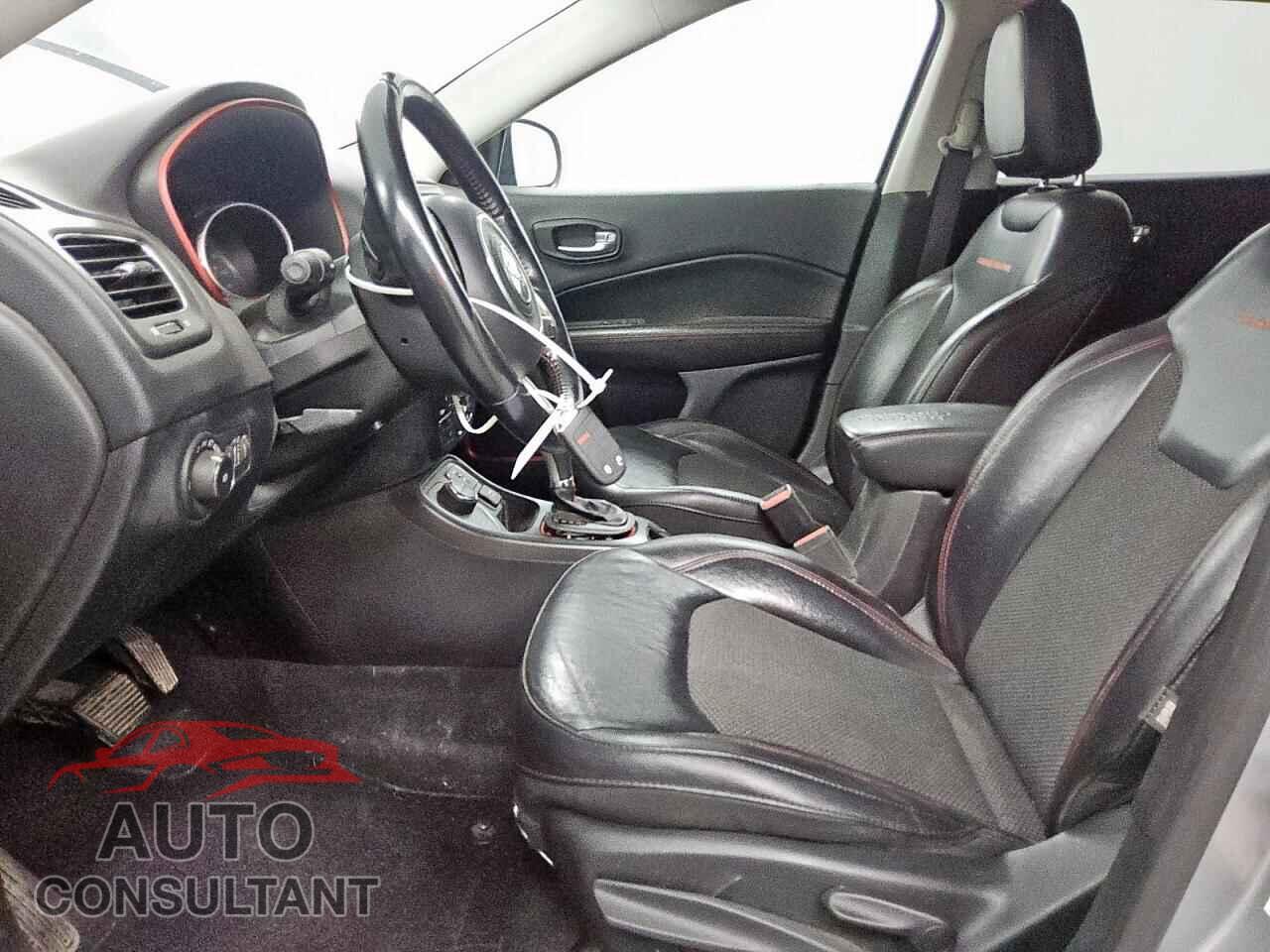 JEEP COMPASS 2019 - 3C4NJDDBXKT721955