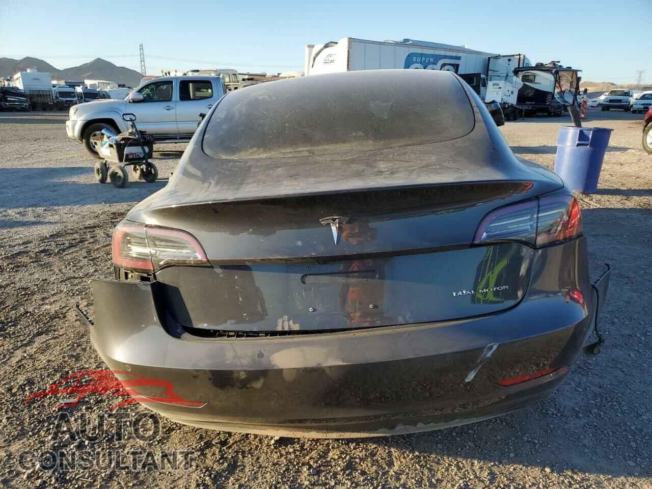 TESLA MODEL 3 2018 - 5YJ3E1EB2JF111358