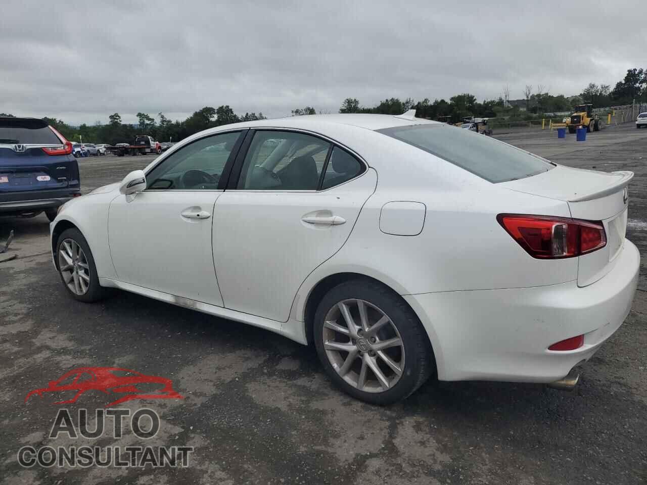 LEXUS IS 2012 - JTHCF5C28C5056604