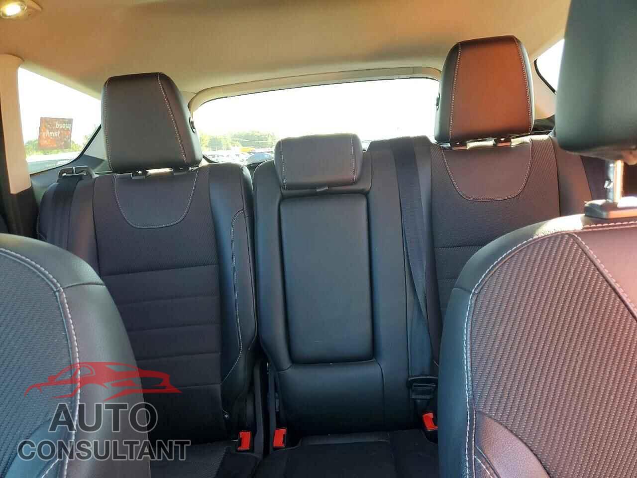 FORD ESCAPE 2013 - 1FMCU9J98DUA00387