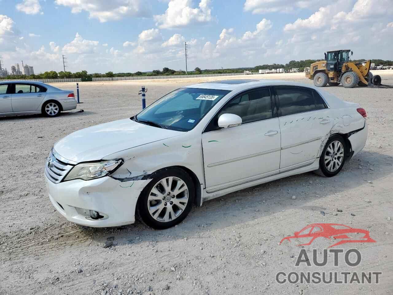 TOYOTA AVALON 2011 - 4T1BK3DB8BU428566