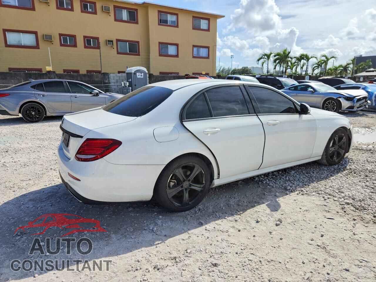 MERCEDES-BENZ E-CLASS 2017 - WDDZF4JB5HA161646