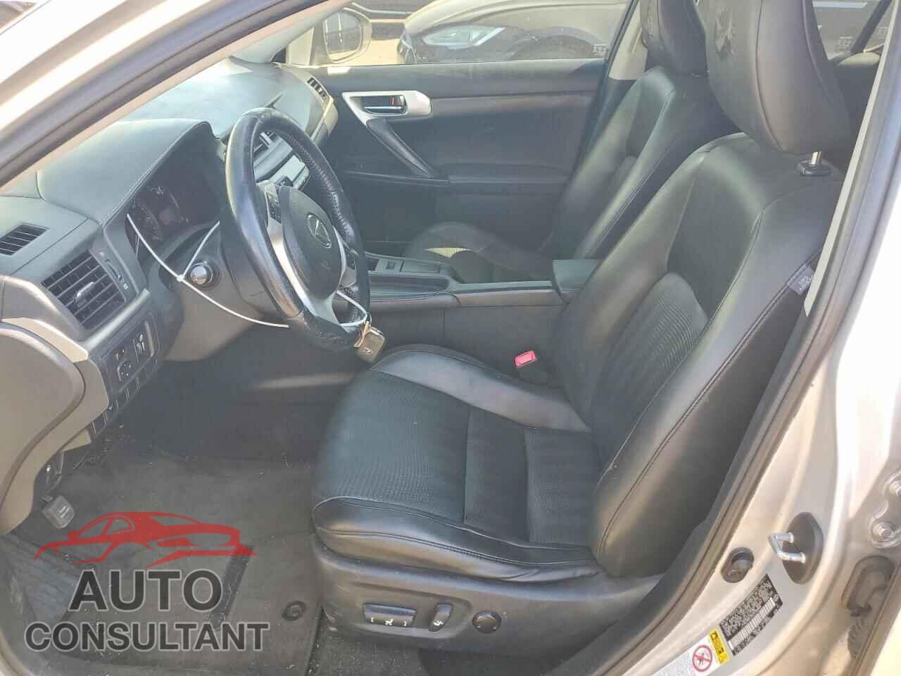 LEXUS CT 200 2011 - JTHKD5BH3B2038888