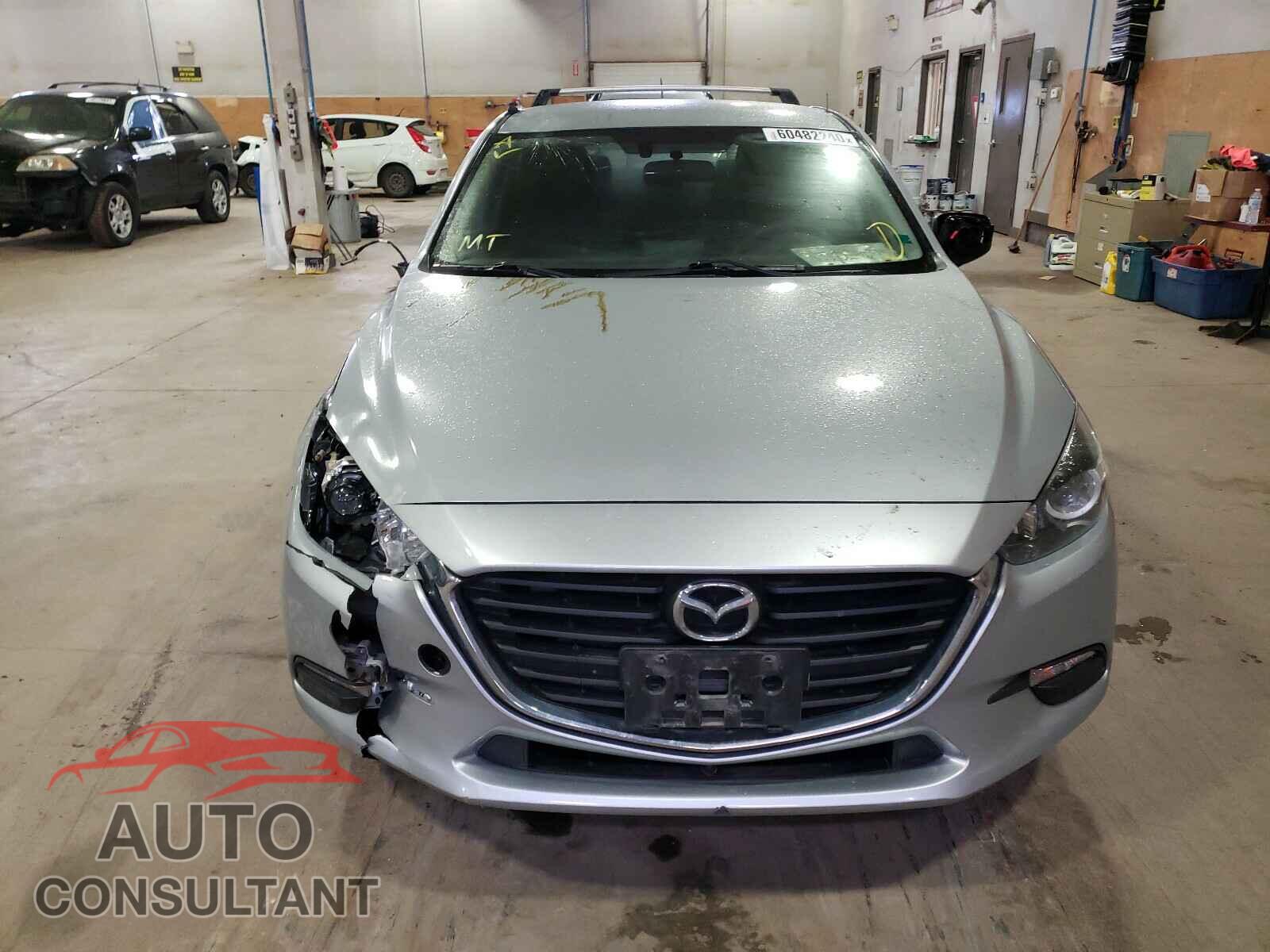 MAZDA 3 2017 - 3MZBN1K72HM133648