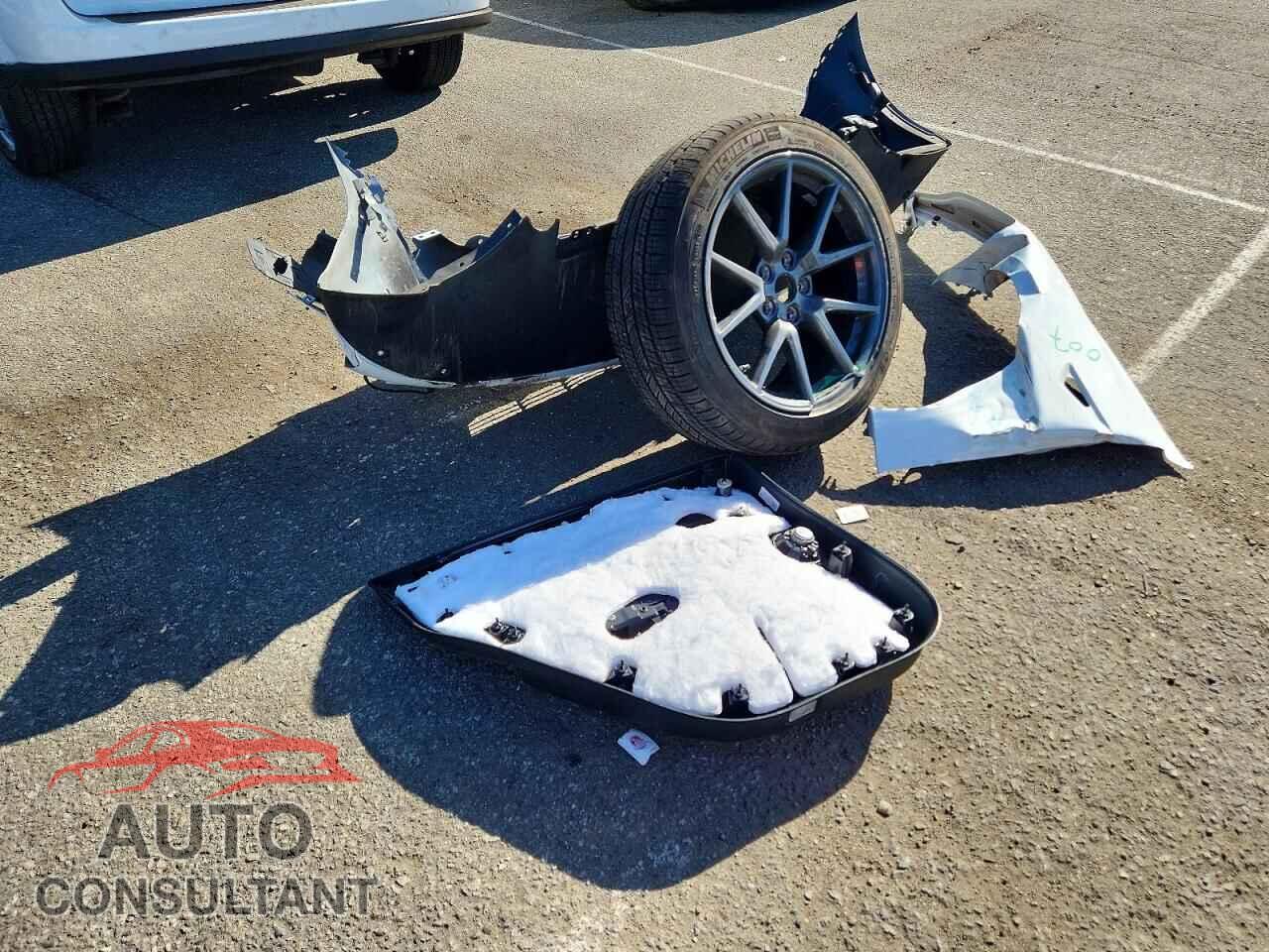 TESLA MODEL 3 2023 - 5YJ3E1EA3PF555543