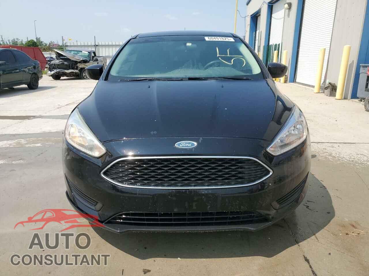 FORD FOCUS 2018 - 1FADP3F28JL240636