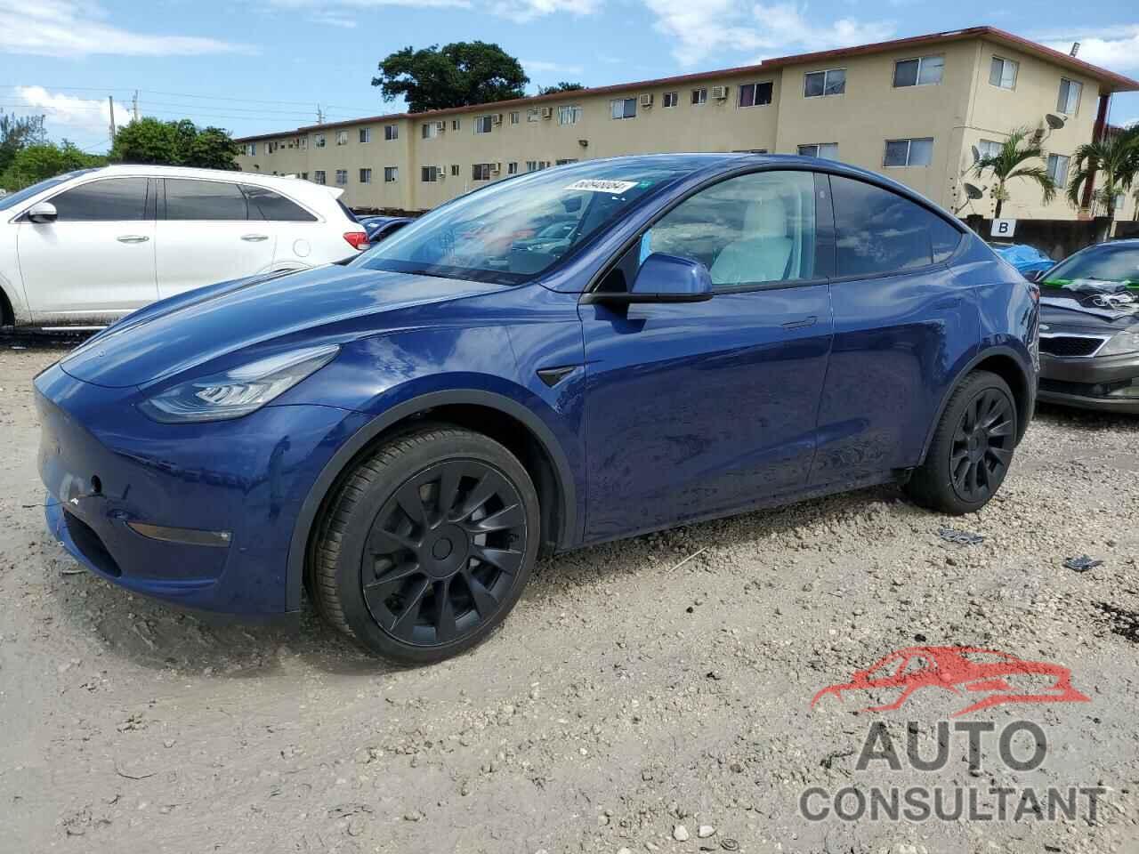 TESLA MODEL Y 2021 - 5YJYGDEE2MF257341