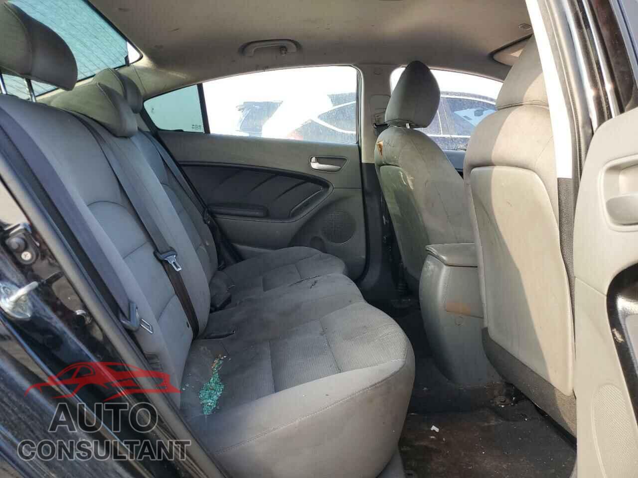 KIA FORTE 2017 - 3KPFK4A71HE044308