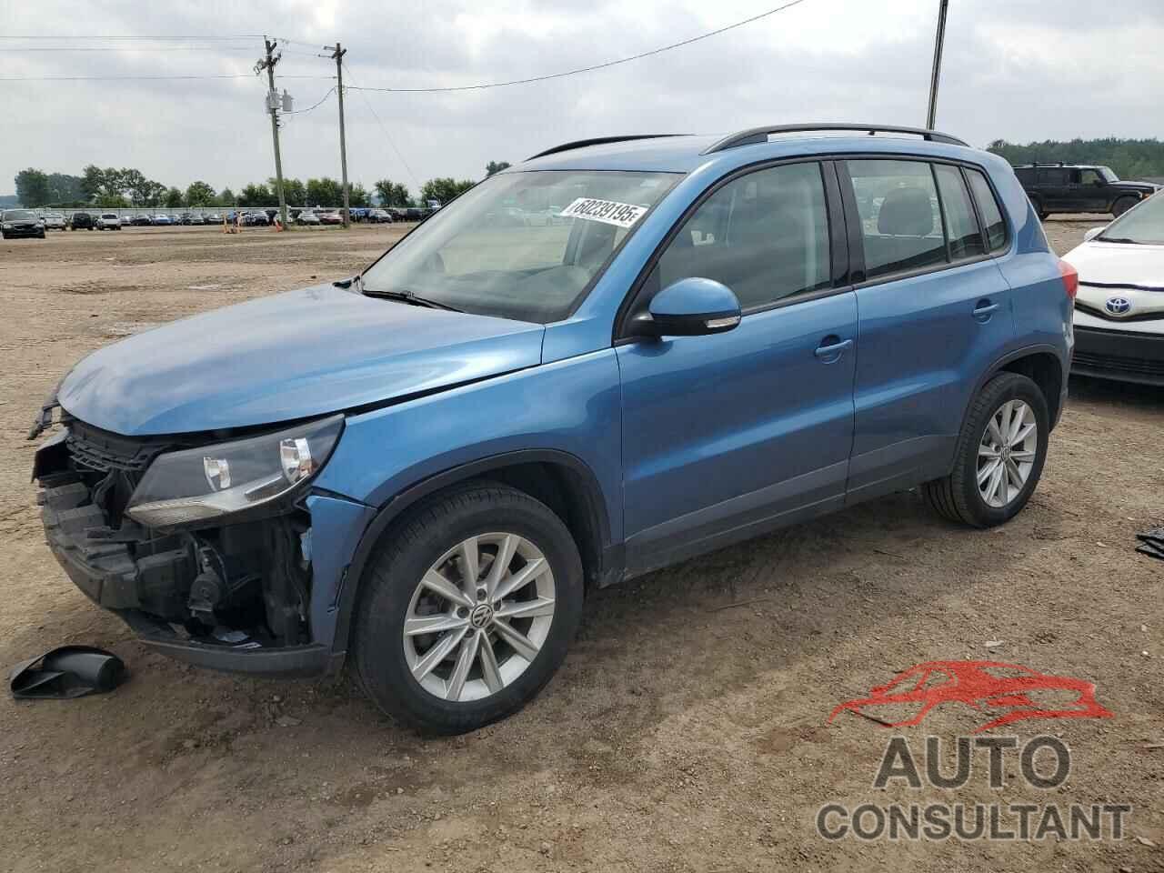 VOLKSWAGEN TIGUAN 2017 - WVGAV7AX8HK052529