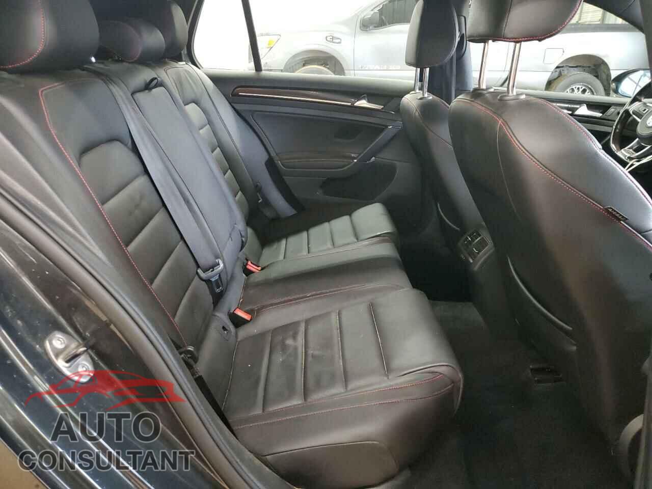 VOLKSWAGEN GTI 2017 - 3VW547AU7HM036228