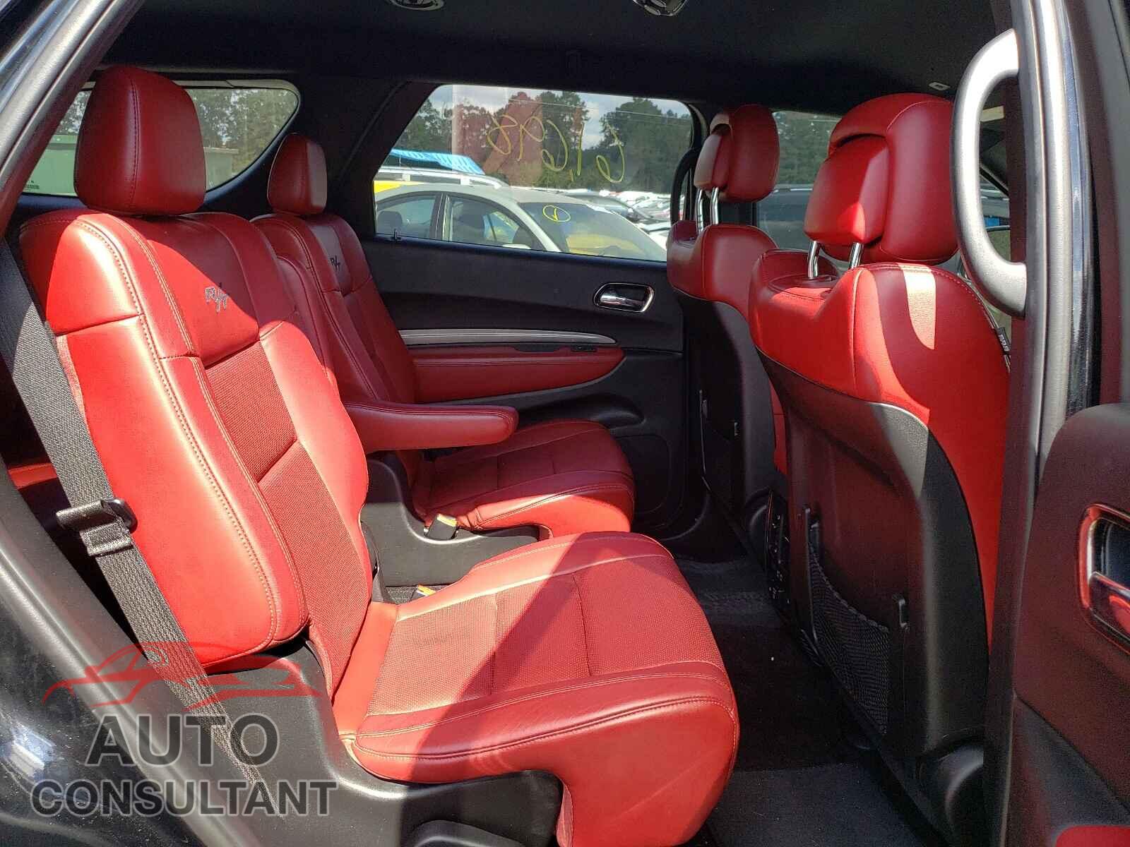DODGE DURANGO 2018 - 1C4SDJCT9JC101143