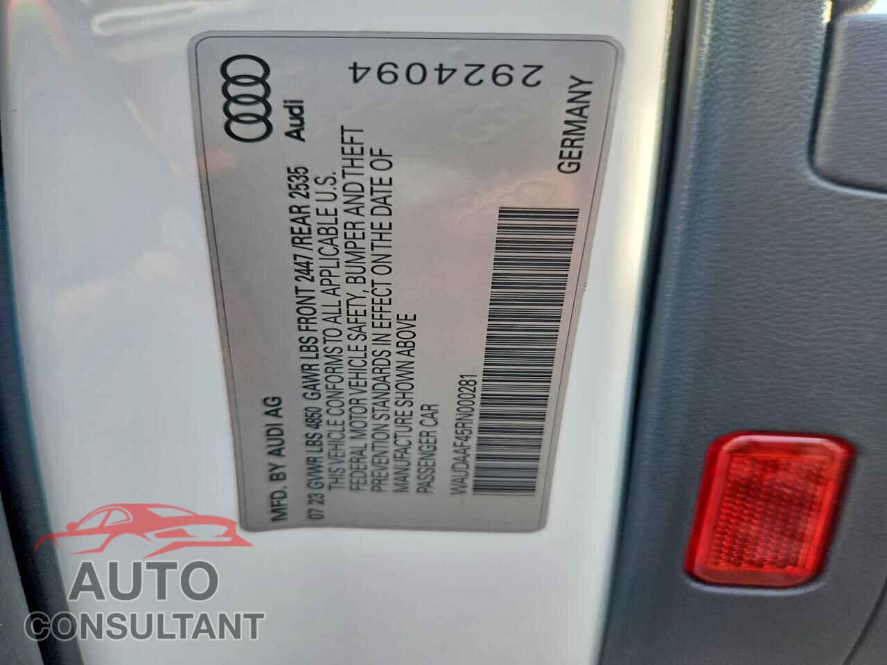 AUDI A4 2024 - WAUDAAF45RN000281