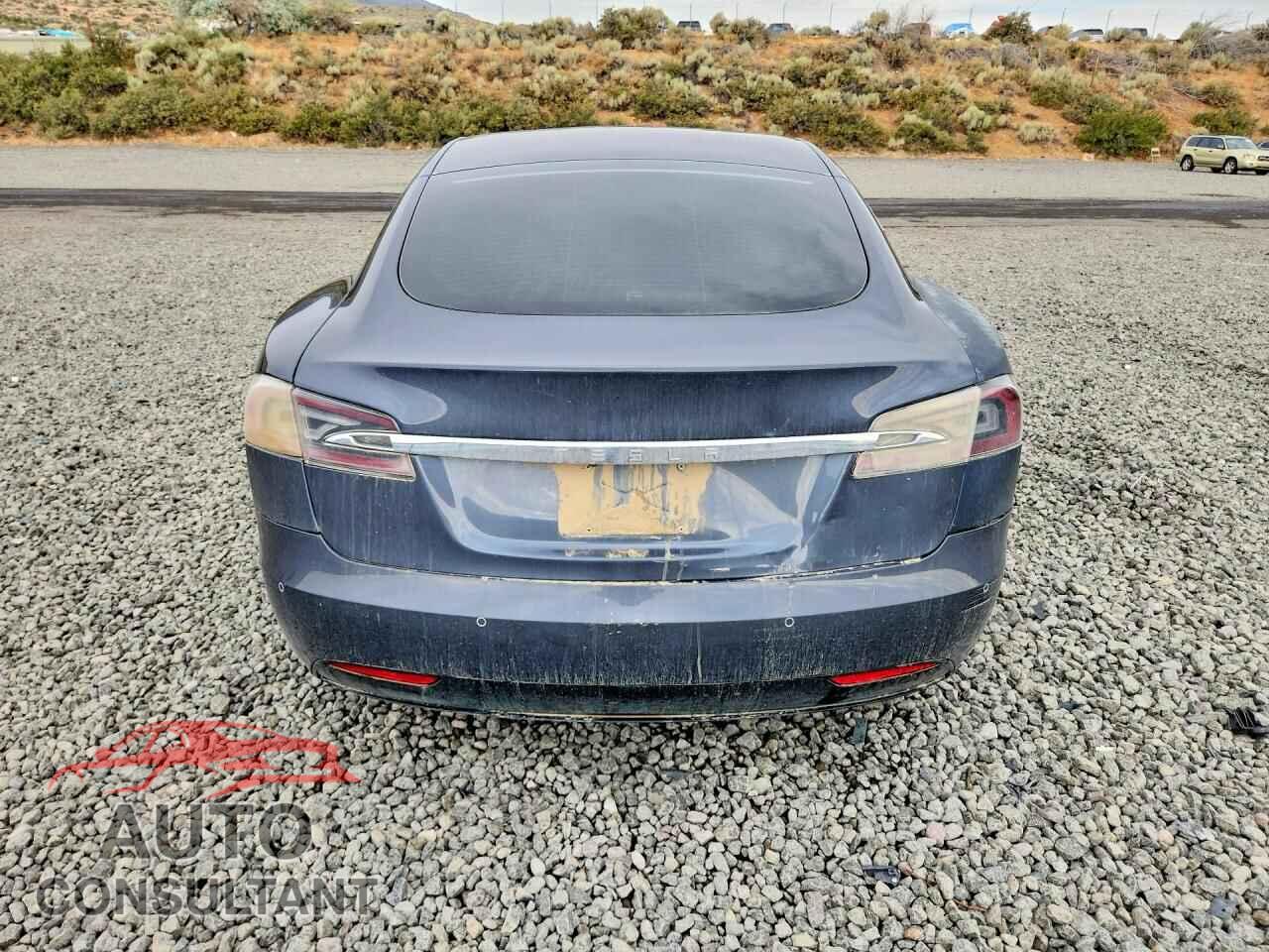 TESLA MODEL S 2018 - 5YJSA1E20JF253599