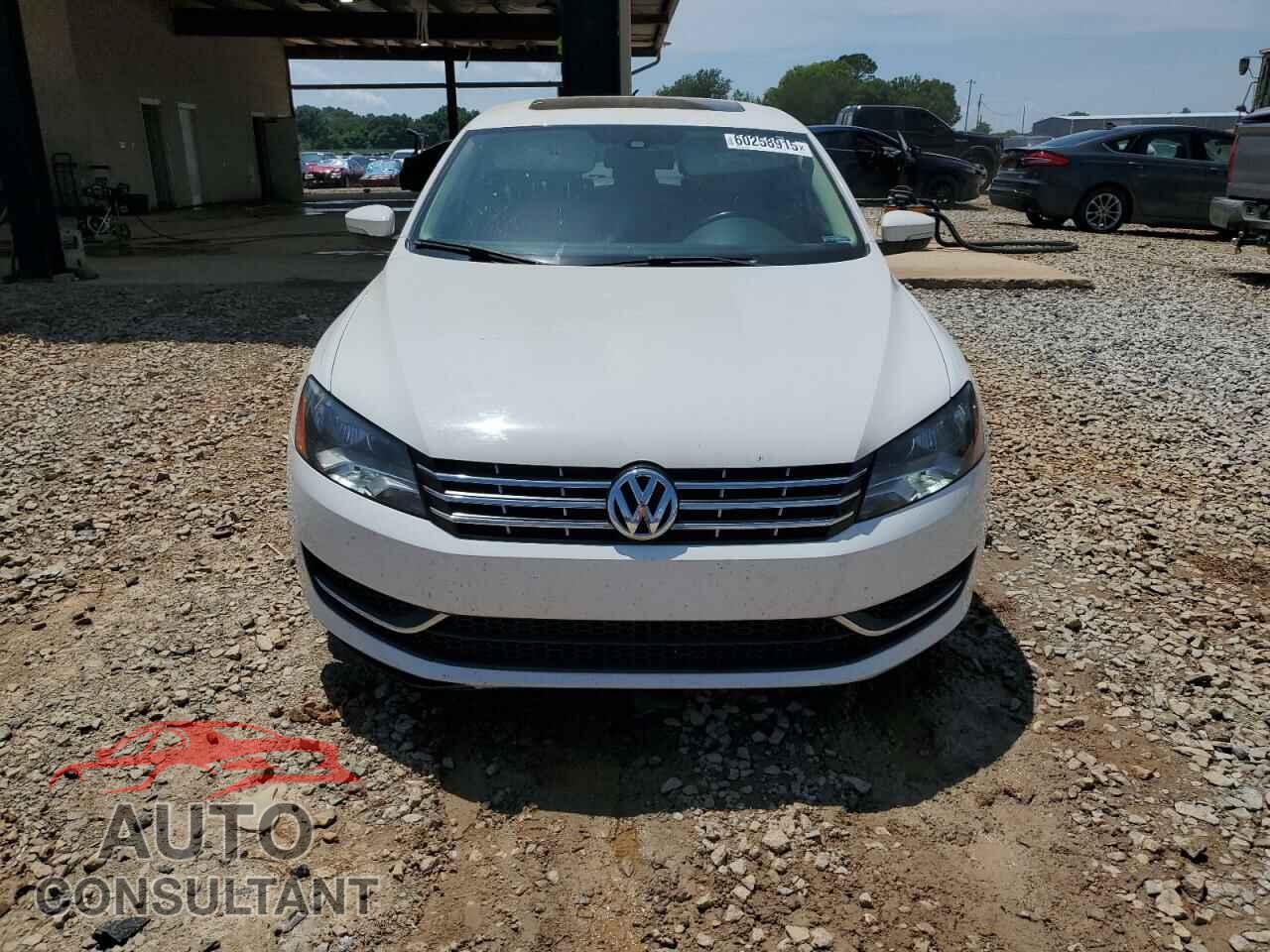 VOLKSWAGEN PASSAT 2014 - 1VWBN7A35EC004527