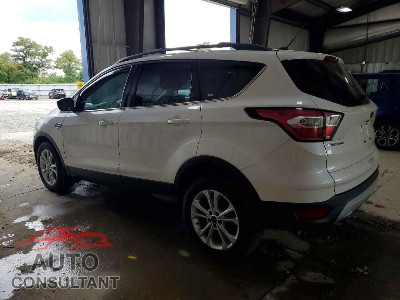 FORD ESCAPE 2017 - 1FMCU9G94HUB98351
