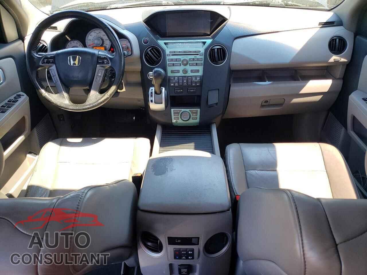 HONDA PILOT 2011 - 5FNYF4H71BB098308
