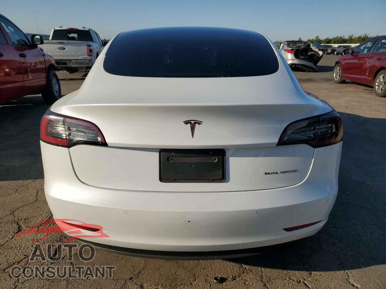 TESLA MODEL 3 2022 - 5YJ3E1EB2NF209702