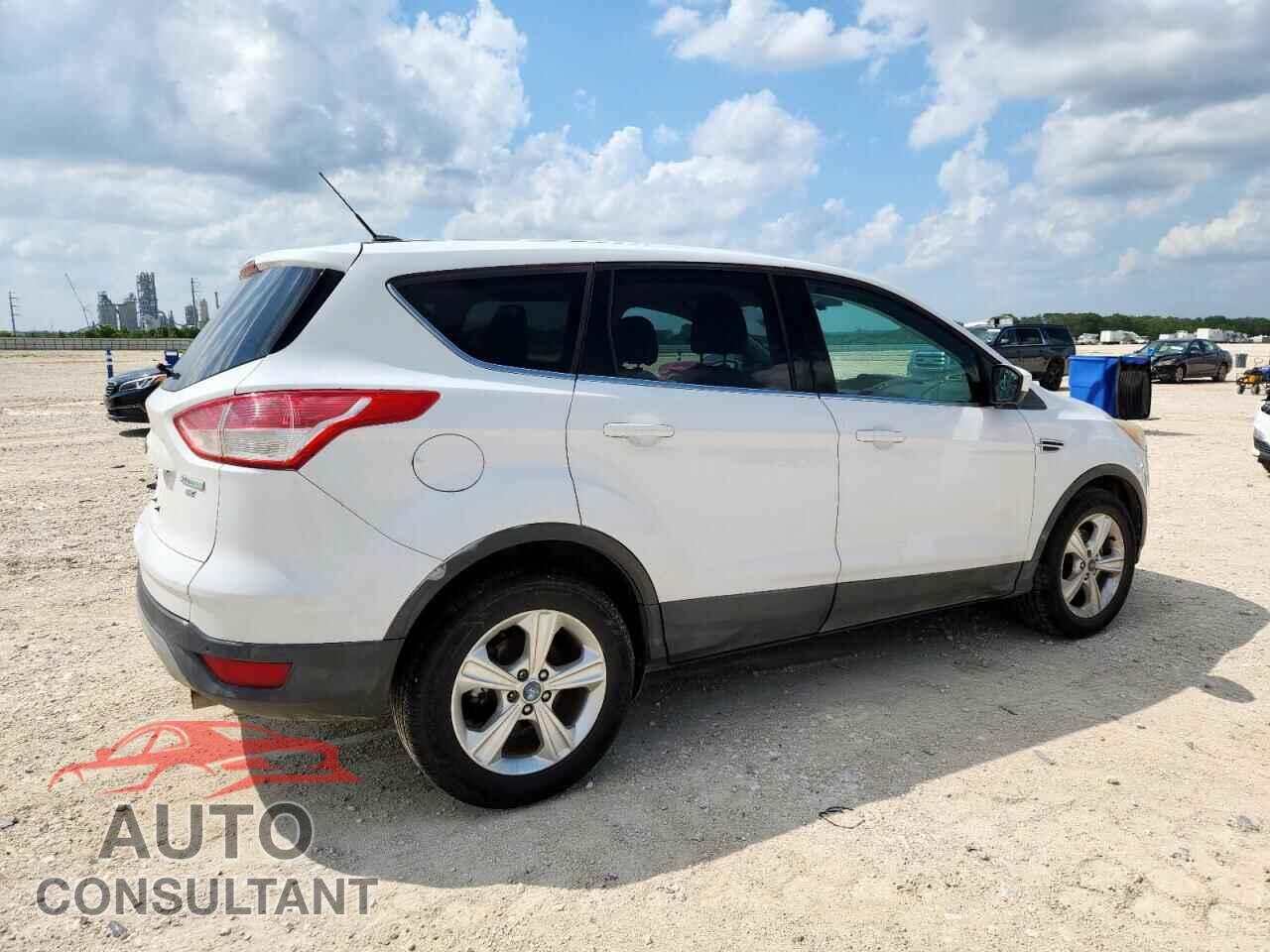FORD ESCAPE 2013 - 1FMCU0GX4DUA60863