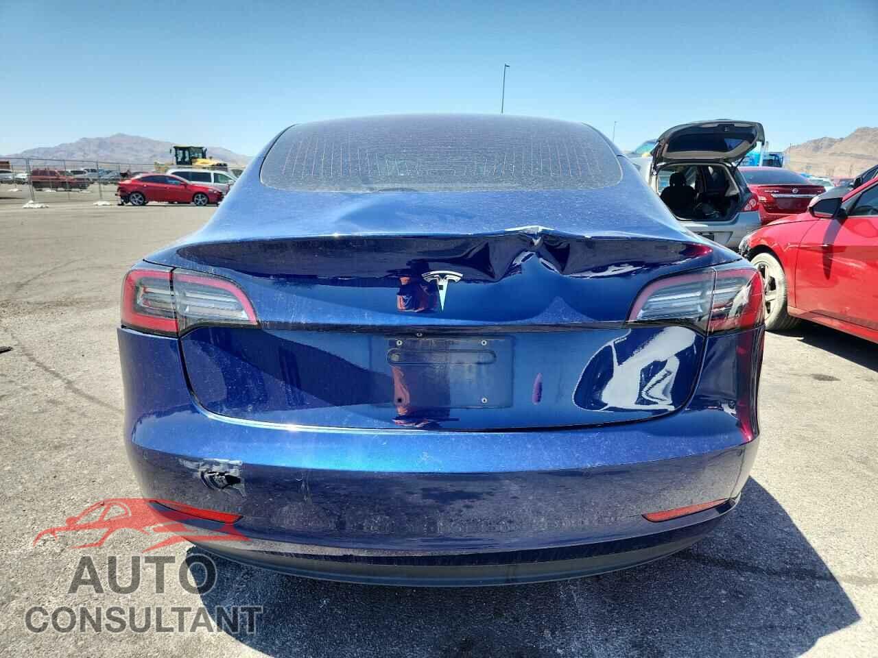 TESLA MODEL 3 2018 - 5YJ3E1EA8JF040593