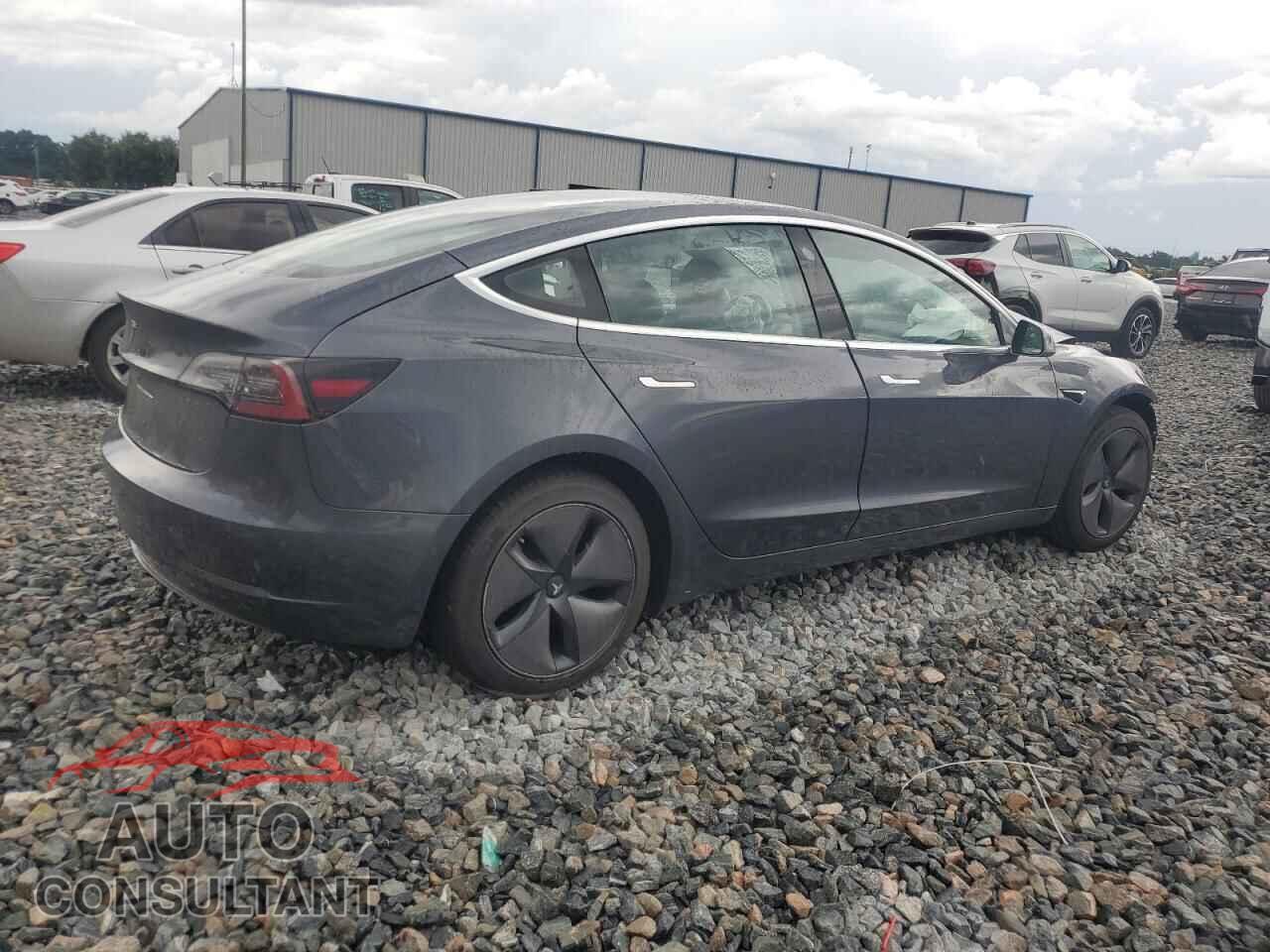 TESLA MODEL 3 2018 - 5YJ3E1EA3JF048228