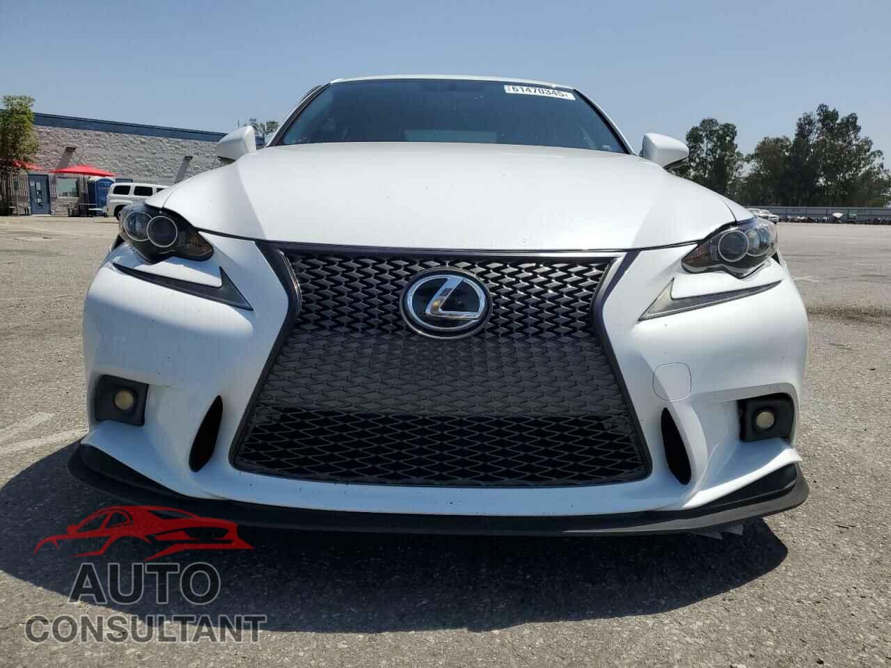 LEXUS IS 2014 - JTHBE1D20E5011942