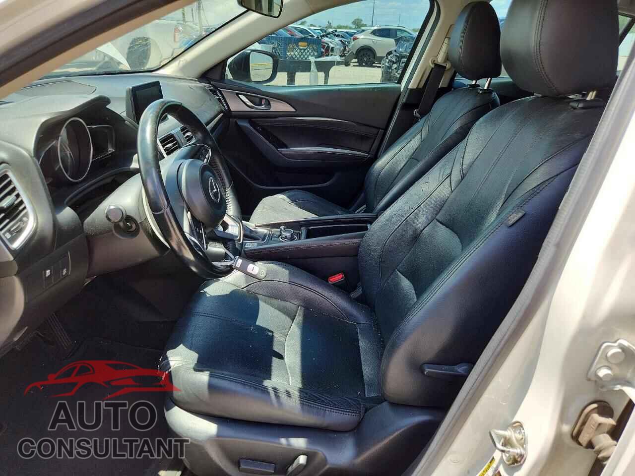 MAZDA 3 2017 - JM1BN1M33H1117467
