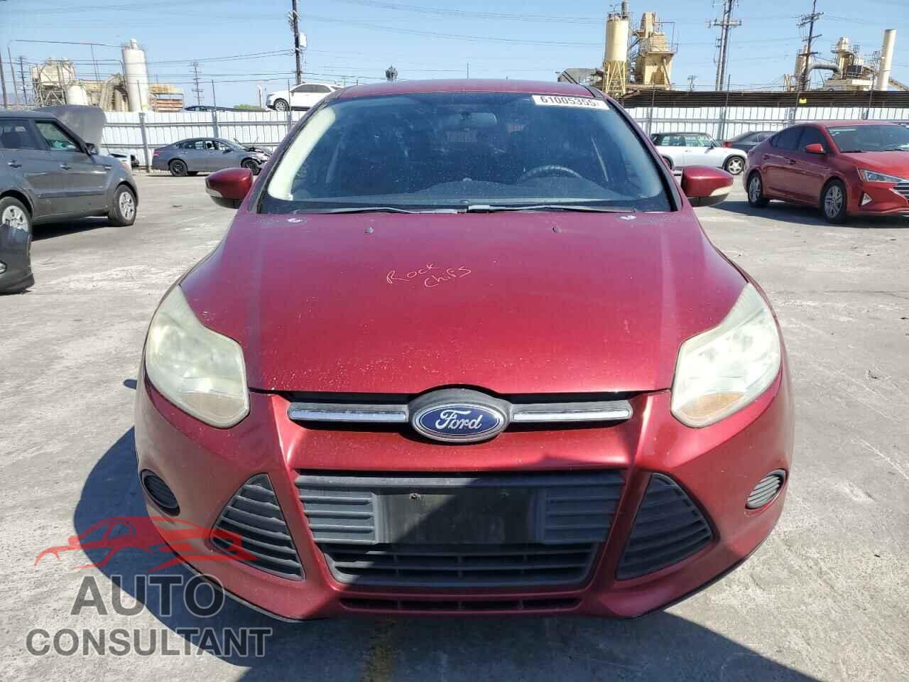 FORD FOCUS 2014 - 1FADP3K26EL247726