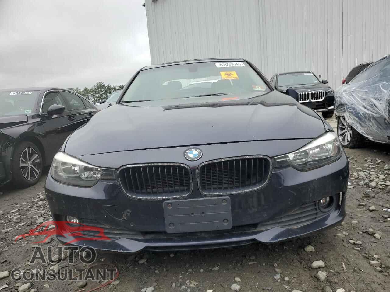BMW 3 SERIES 2015 - WBA3C3G52FNT52108